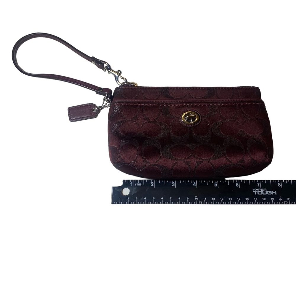 Coach Burgundy Merlot Signature Jacquard Zip Wristlet Turn Lock - Picture 5 of 11